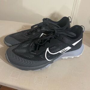 Nike Black and Gray Sneakers with White Accents